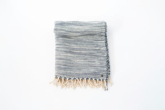 Smooth & Twist Throw